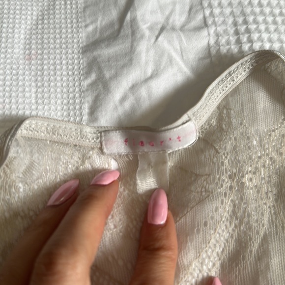 Vintage nightgown - Picture 3 of 13